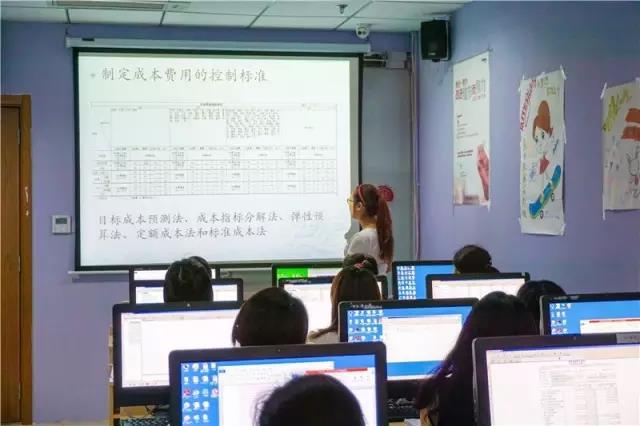 達內(nèi)教學(xué)環(huán)境，學(xué)員分享