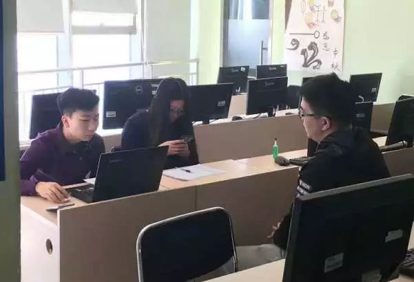 編程軟件哪個好？